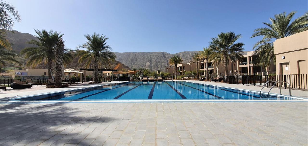 One Elegant 1Bhk Apartment In Muscat Bay 02 Екстериор снимка